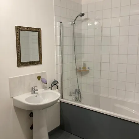 House Number 2 別荘